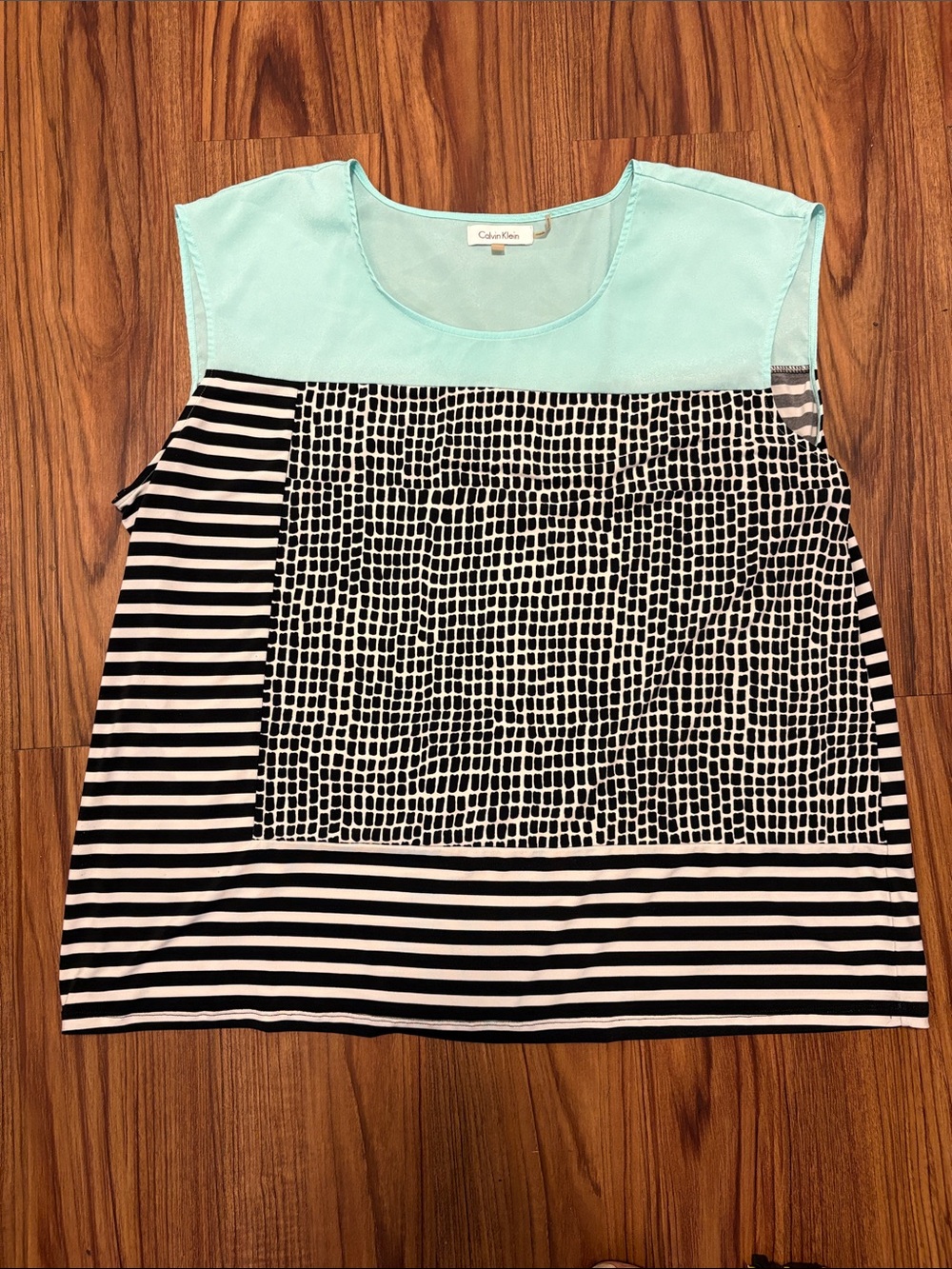 Calvin Klein Mint Black & White Mixed-Print Sleeveless Blouse